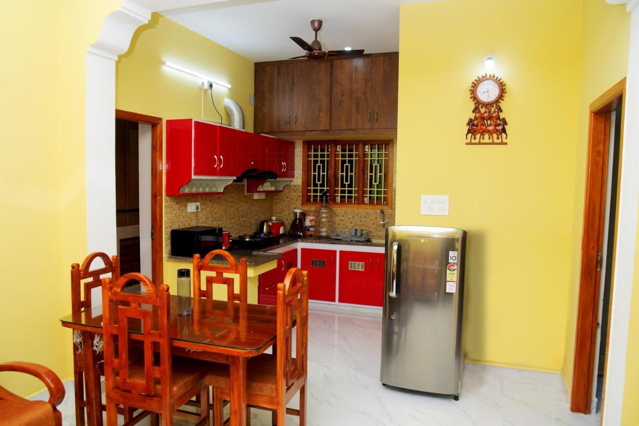 Sri Apartment 2Bhk For Familys Couples Parking A2 Pondicherry Ngoại thất bức ảnh