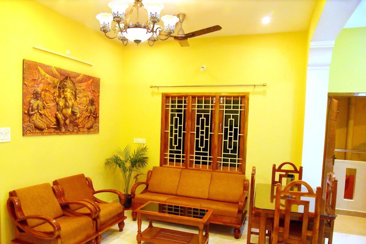 Sri Apartment 2Bhk For Familys Couples Parking A2 Pondicherry Ngoại thất bức ảnh