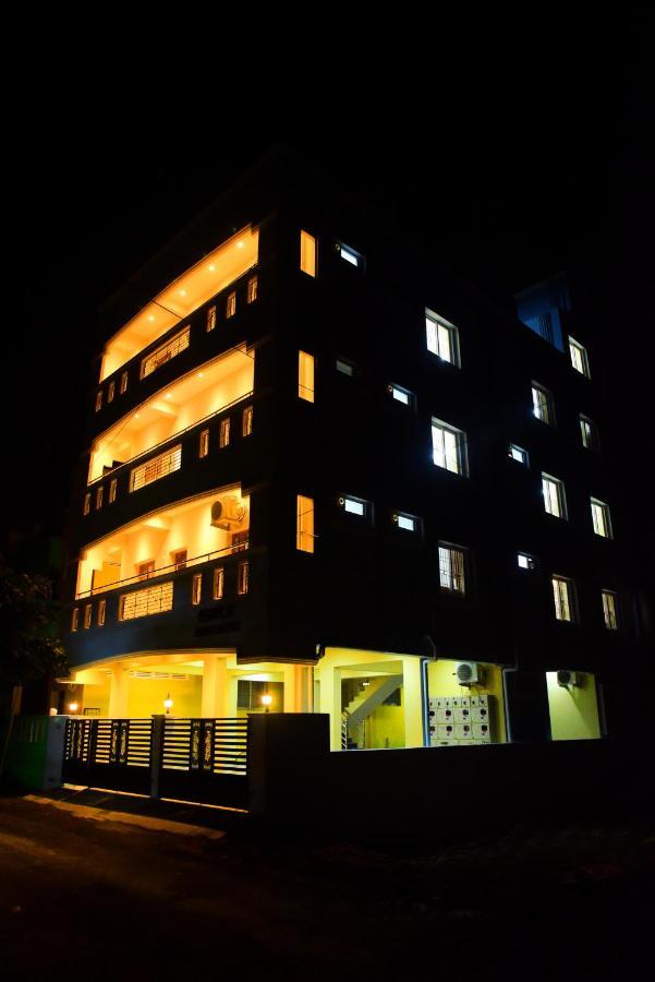 Sri Apartment 2Bhk For Familys Couples Parking A2 Pondicherry Ngoại thất bức ảnh